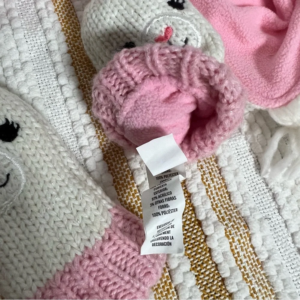 Lil' Llama Girls Hat And Mitten Set Size M (2T-3T)‎